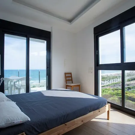 Great Views First Line Teleworkers And Families Unforgetable Apartamento