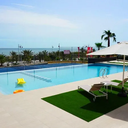Great Views First Line Teleworkers And Families Unforgetable Apartamento *